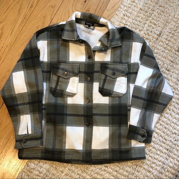 Shacket - Picture 2 of 5